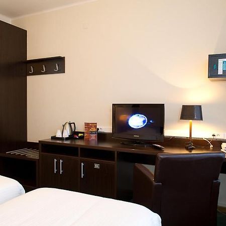 Hotel Plasky Schaerbeek Exterior photo