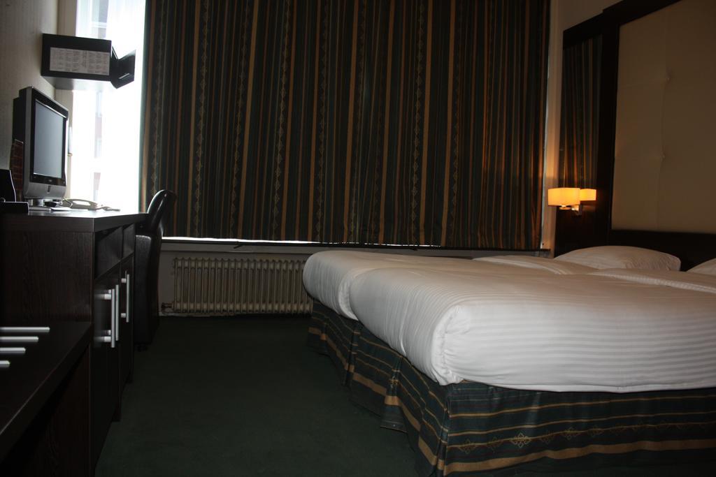 Hotel Plasky Schaerbeek Exterior photo